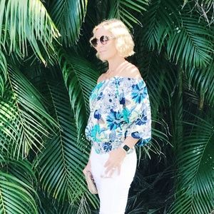 Meet your Posher, Gina